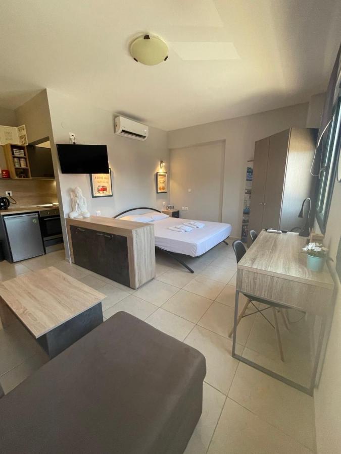 Q Luxury Perea Center *